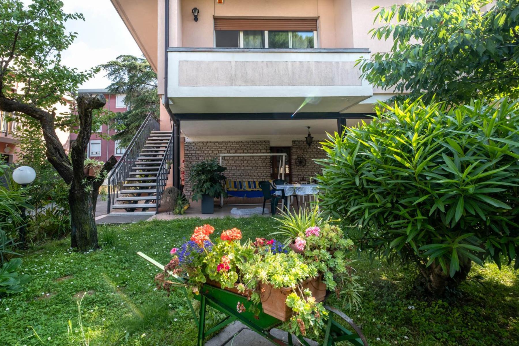 Appartamento Zia Cecilia Desenzano del Garda Exterior photo